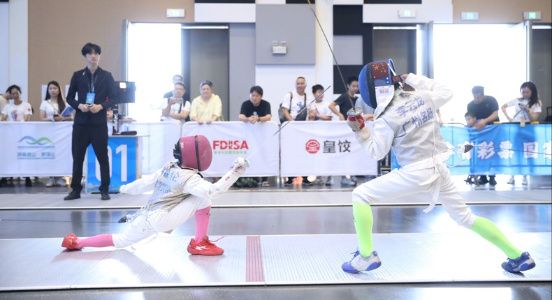 2024年粵港澳大灣區擊劍比賽首日精彩瞬間
