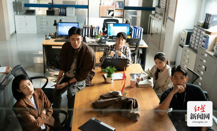 （转载）首部公安题材微短剧《机动组》在蓉开机 演绎“蓉城”警察故事