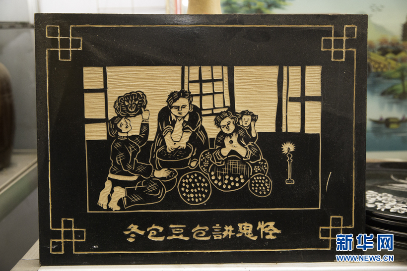 辭職學瓷刻 吉林小夥敲擊“藝術人生”