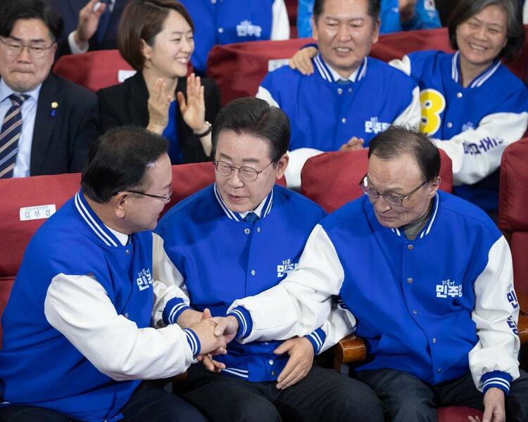 韩国最大在野党将选新党首 李在明连胜16场初选