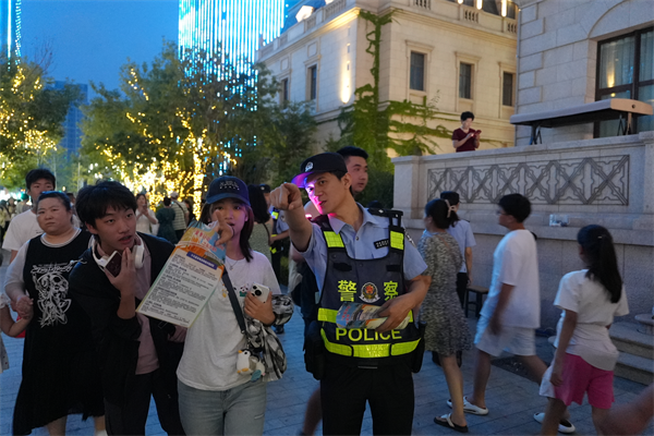 辽宁公安出动14.1万余人次警力开展夏夜治安巡查宣防第二次集中统一行动_fororder_公安6