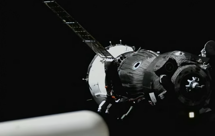 俄“联盟MS-26”载人飞船与国际空间站完成对接