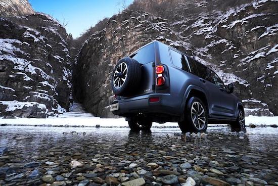 方盒子+复古圆灯造型 第二代哈弗H9将9月19日上市_fororder_image003