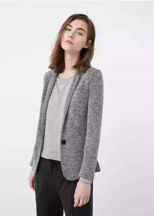 天气渐寒,各种毛衣、大衣、外套用英语怎么说? 天气渐寒,各种毛衣、大衣、外套用英语怎么说?