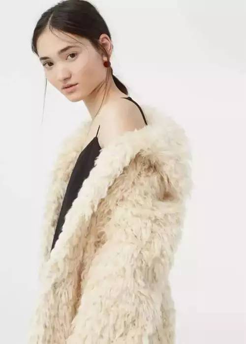 天气渐寒,各种毛衣、大衣、外套用英语怎么说? 天气渐寒,各种毛衣、大衣、外套用英语怎么说?