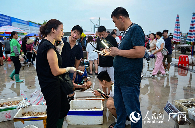 广西北海：开海第一批海鲜已上岸！