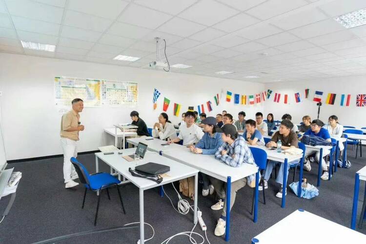 “教育资源优质均衡科技创新联合体”正式成立