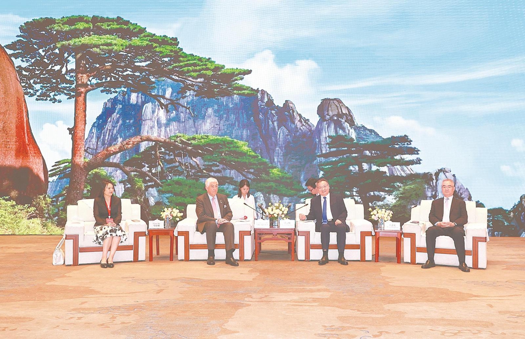 安徽省委書記梁言順、省長王清憲會見出席2024國際商協會大會的重要嘉賓_fororder_4680e2e8-74dd-4c08-ab60-c358f3bcaf2a