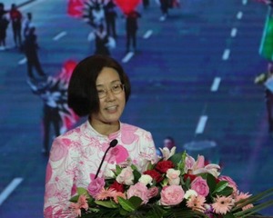 江西省副省长吴忠琼 ：让世界更加了解江西 让江西加快走向世界_fororder_CqgNOlrxD2CAWeTVAAAAAAAAAAA118.800x533.640x427