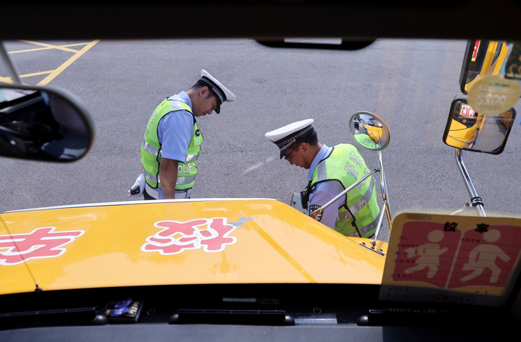 石家庄市鹿泉区：护航开学季 校车安全 大检查_fororder_图1