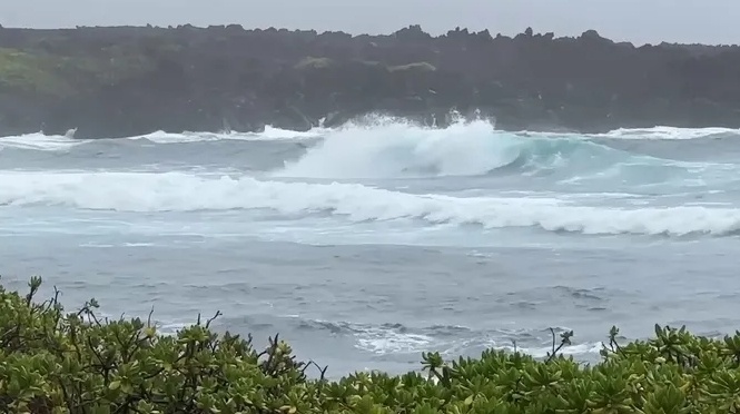 热带风暴“霍恩”加强为飓风 美国夏威夷面临极端天气威胁