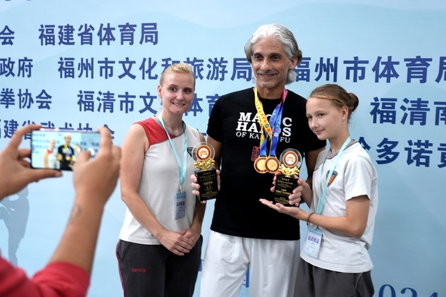 “武林”争霸，决胜咏春  首届世界南少林咏春拳大赛决出36名项目冠军