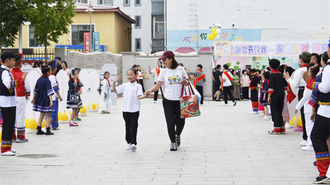  Set sail for dreams 39 primary and secondary schools in Yanji usher in the first day of the new autumn semester