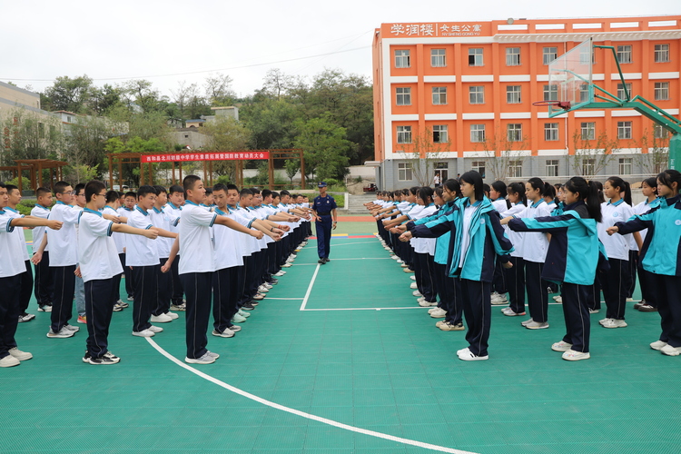 【原创】甘肃陇南西和消防：军训场上学消防 平安开启“开学季”_fororder_IMG_1559.JPG