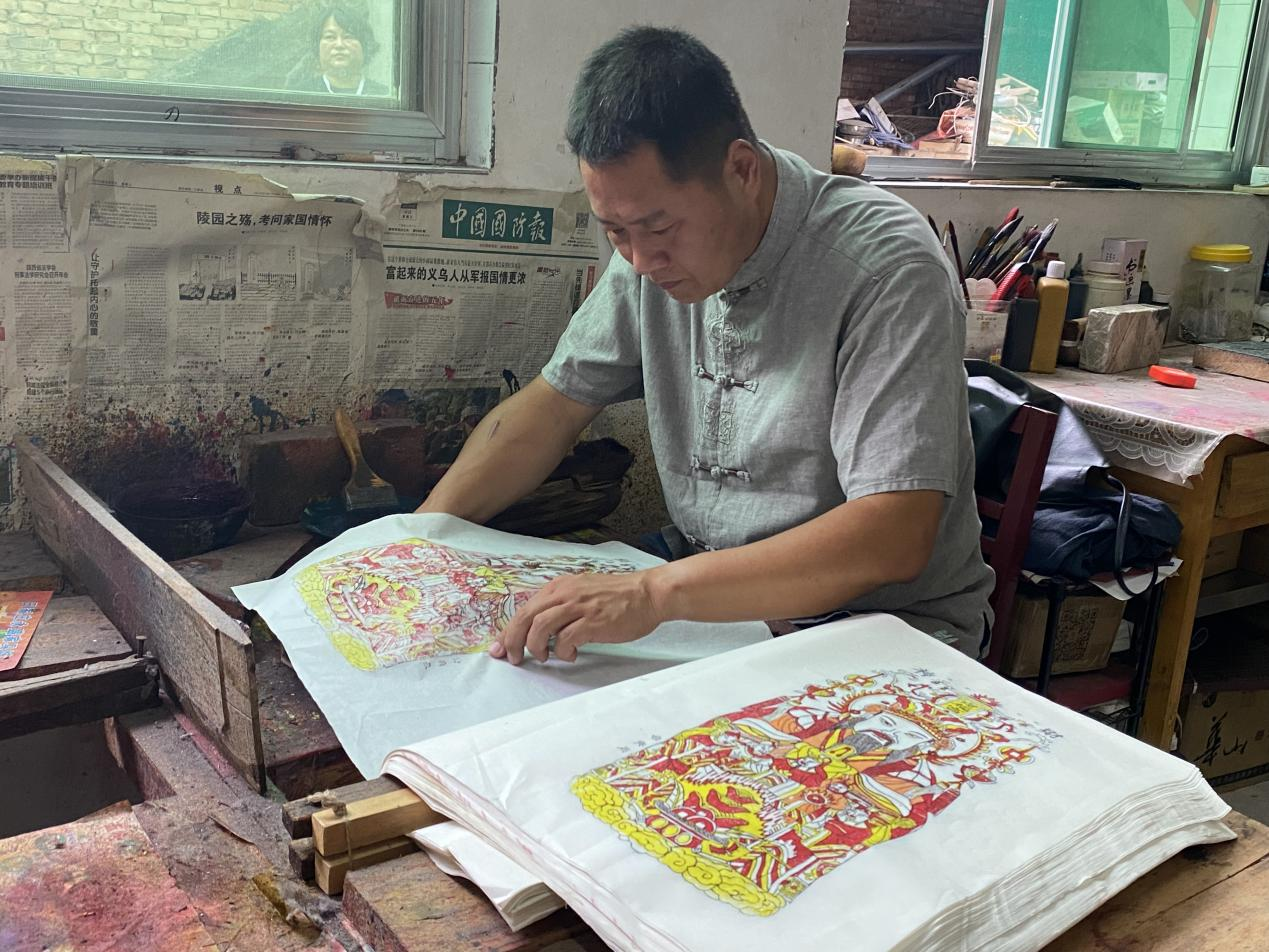 宝鸡凤翔：传承木版年画技艺 让千年非遗焕发新生_fororder_图片1