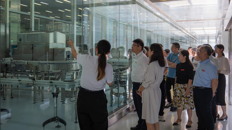 力學篤行:江西飛行學院師生赴江中藥谷學習考察_fororder_圖片5