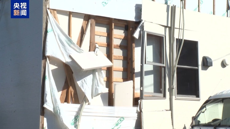 日本宫崎市大量房屋遭台风袭击损坏 居民生活受影响