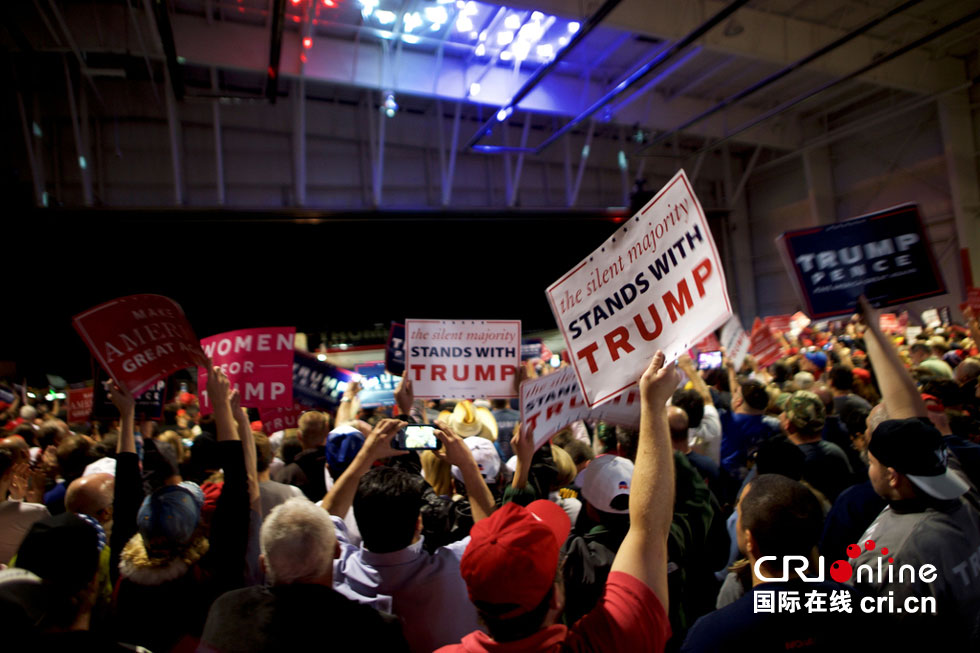 美国大选进入冲刺阶段 特朗普举行集会加紧拉票(组图)