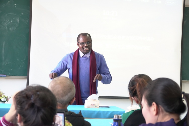 资讯有故事丨非洲中医博士迪亚拉：中医技术鲁班工坊是中国送给马里最好的礼物