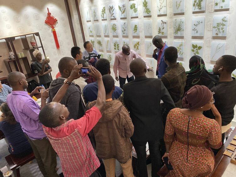 资讯有故事丨非洲中医博士迪亚拉：中医技术鲁班工坊是中国送给马里最好的礼物