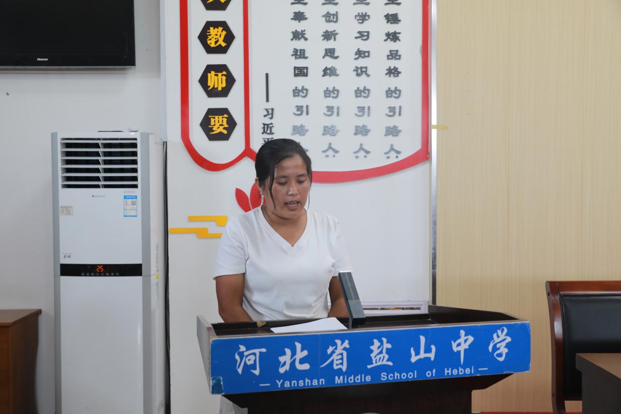 河北盐山：大爱无疆 青春圆梦 100名品学兼优学生受资助_fororder_盐山4