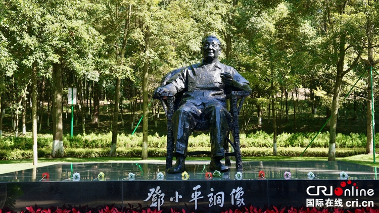 两岸媒体人走进邓小平故里 感悟伟人崇高精神风范（两岸交流）_fororder_微信图片_20240904171557