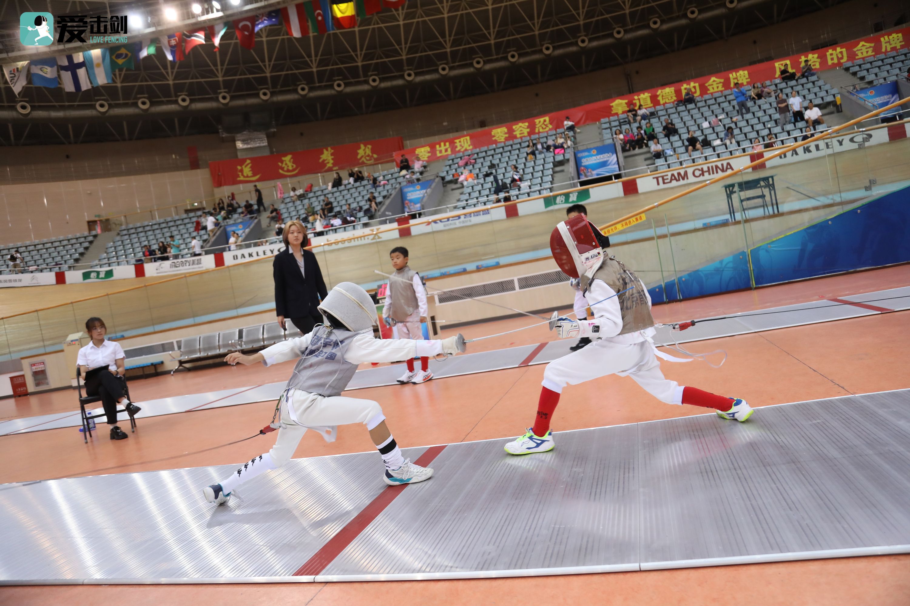 2024年老山击剑公开赛秋季赛首日精彩瞬间_fororder_BN0A1950.JPG