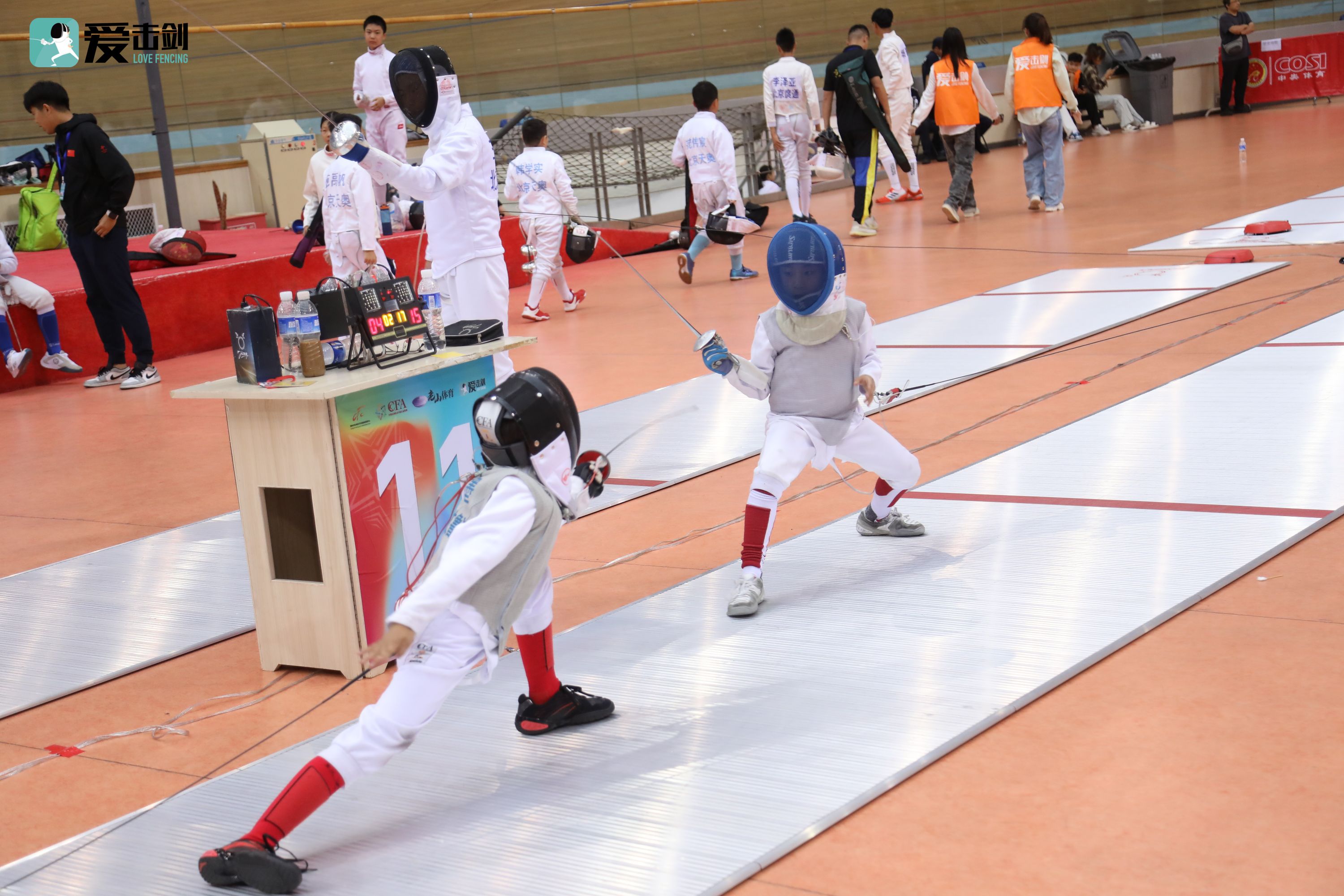 2024年老山击剑公开赛秋季赛首日精彩瞬间_fororder_BN0A1835.JPG