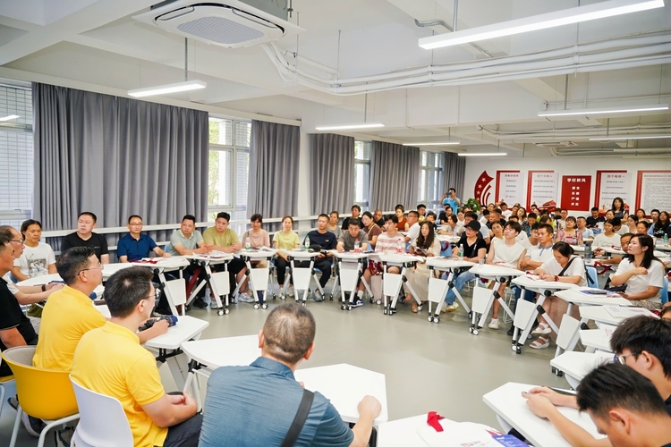 非遗传薪火 七彩启“新”缘！华南农业大学珠江学院喜迎5000余名2024级本科新生_fororder_15