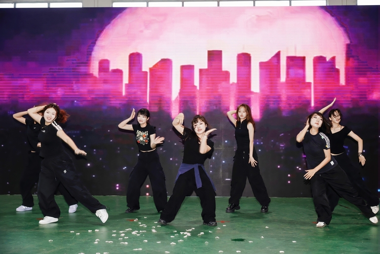 非遗传薪火 七彩启“新”缘！华南农业大学珠江学院喜迎5000余名2024级本科新生_fororder_14