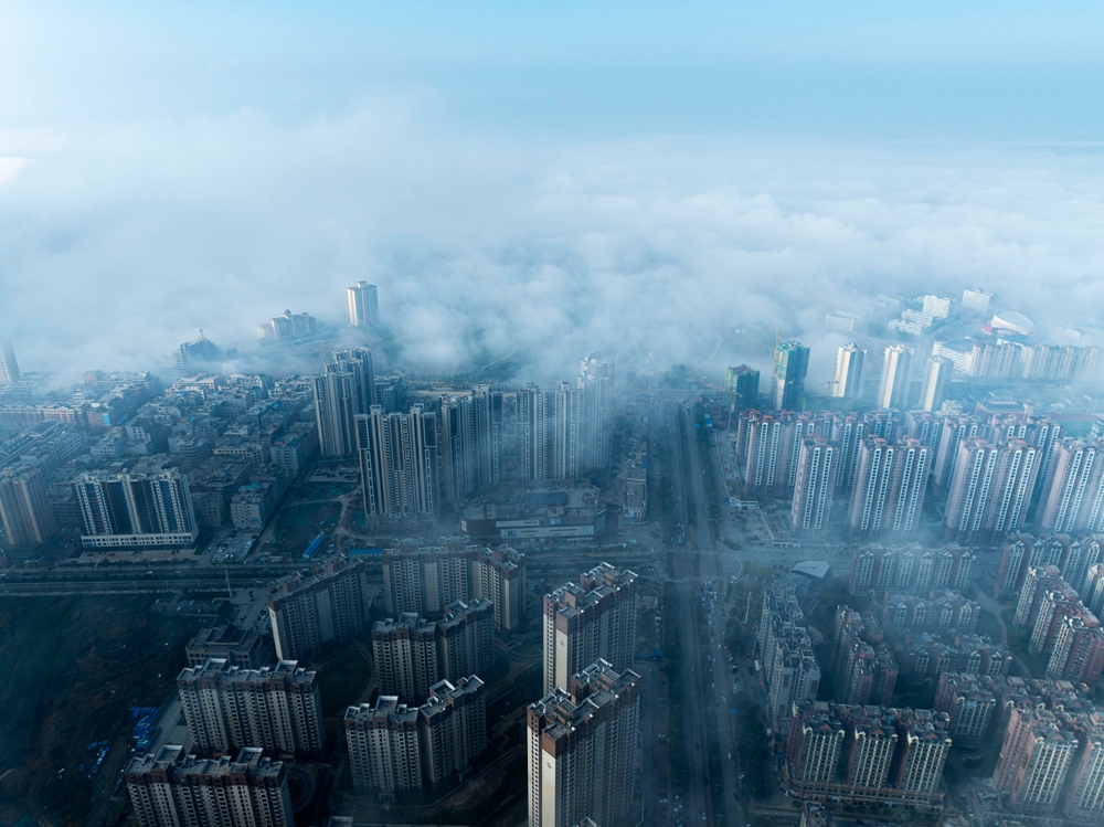 貴州威寧：雲海翻騰如畫卷_fororder_9月6日，威寧雲海美景5。（管慶巍 攝）