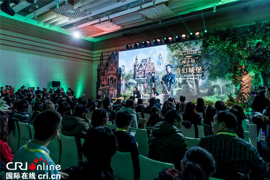 《佩小姐的奇幻城堡》发布会蒂姆波顿解读怪奇异想世界