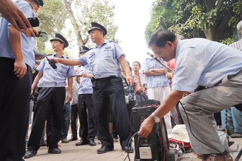 【八桂大地】【热门文章】（首页标题）"南宁朝阳降噪经验"见成效引多方来取经（内容页标题）如何减少噪声扰民？"朝阳经验"见成效引多方来取经