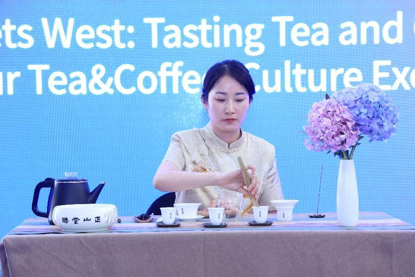 'East Meets West: Tasting Tea and Coffee Together' - 'Colour Tea&Coffee' Culture Exchange Activity Held in Beijing_fororder_圖片4