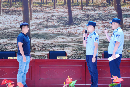 河北沧县：情景剧巡演 校园普法_fororder_河北沧县：情景剧巡演 校园普法40