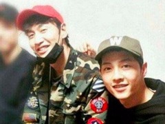 李光洙妹妹喜获一子 宋仲基现身医院探视