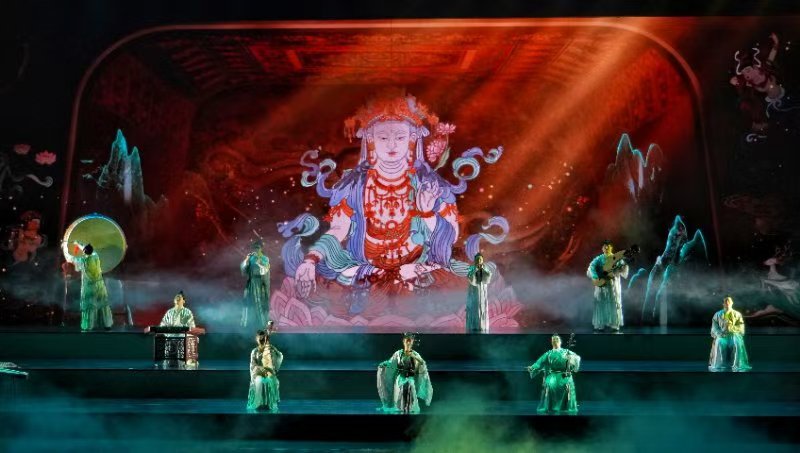 大型情景音画剧《千手千眼》在敦煌大剧院上演_fororder_WechatIMG270