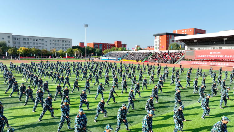 银川科技学院举行2024级新生开学典礼暨军训汇报表彰大会_fororder_9月22日(3)_副本