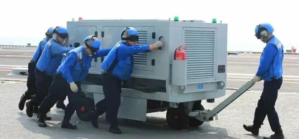 一年解锁两种颜色！他是辽宁舰首个穿黄色识别服的00后