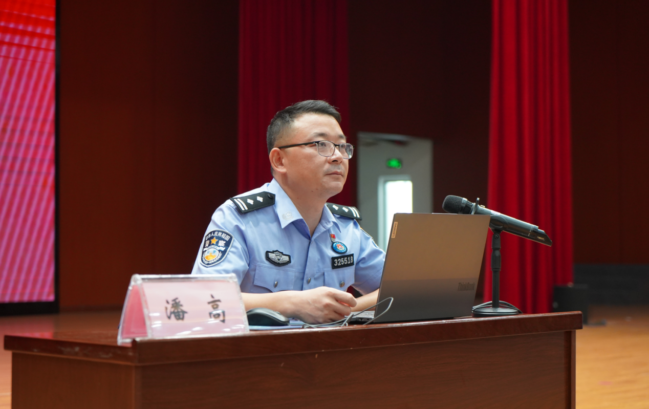 廣西開展國防教育進校園活動 增強邊境地區群眾國防意識_fororder_圖片5