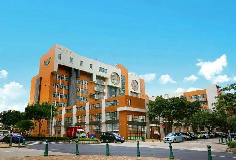 澳门教业中学与青苗学校缔结为姊妹学校