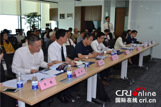 【CRI专稿 列表】中国企业涉外法律实务讲座在渝举行【内容页标题】“一带一路·法律先行”中国企业涉外法律实务讲座在渝举行