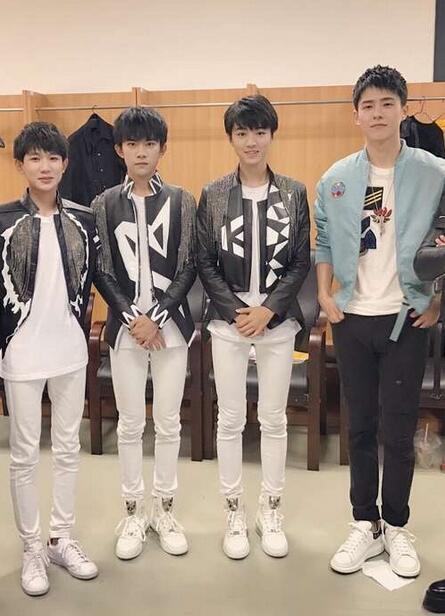 刘昊然和tfboys同框排列组合惹人笑