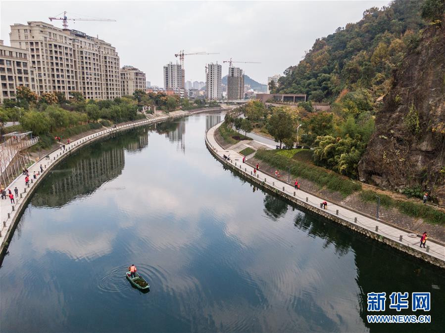 杭州臨安：守護美麗河道 共建綠色家園