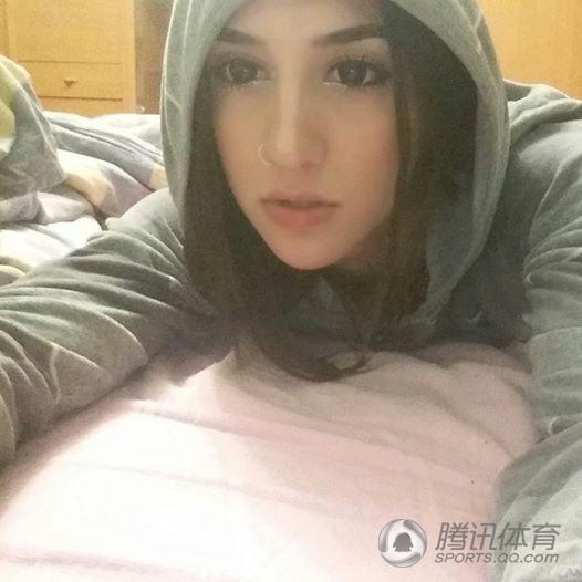 乌克兰长相甜美的22岁健身模特巴克哈尔-娜