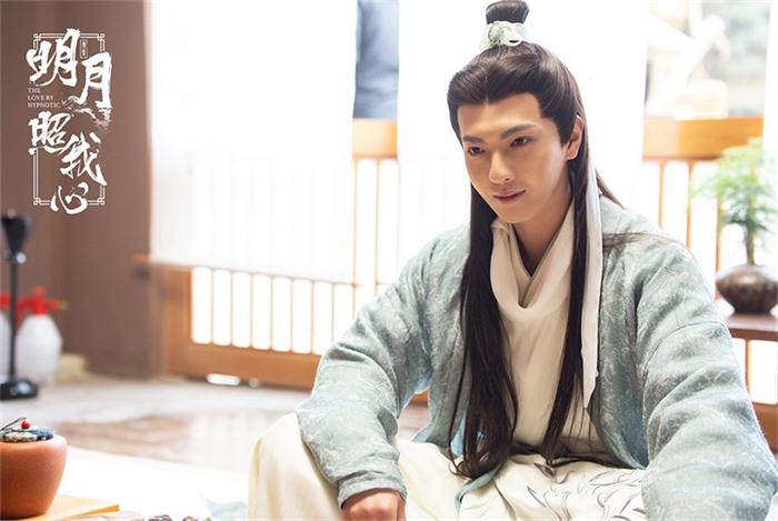 董岩磊《明月照我心》收官 实力收获观众缘