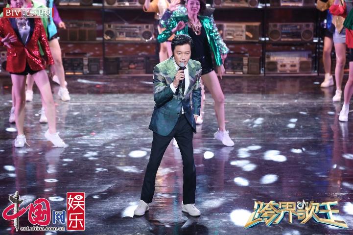 《跨界歌王》劉濤黃國倫率隊上演“音樂大作戰”