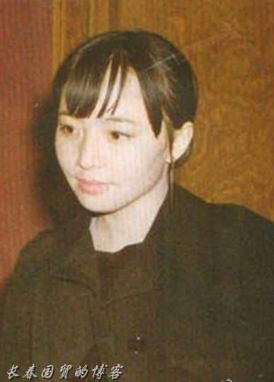 你只识白云大妈 却不知宋丹丹也曾美若天仙