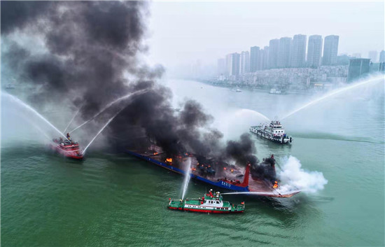 【法制安全】长江干线水上联合搜救演习在重庆举行