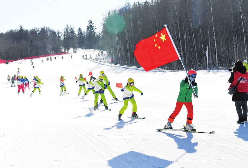 長白山紅松王滑雪場舉行“2019—2020年度雪季開板儀式”